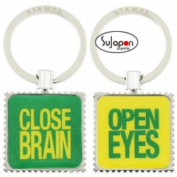 LLAVERO STAMPS CLOSE BRAIN