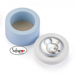 Cajita de madera con aplicación de plata con ratoncito en azul y blanco.
