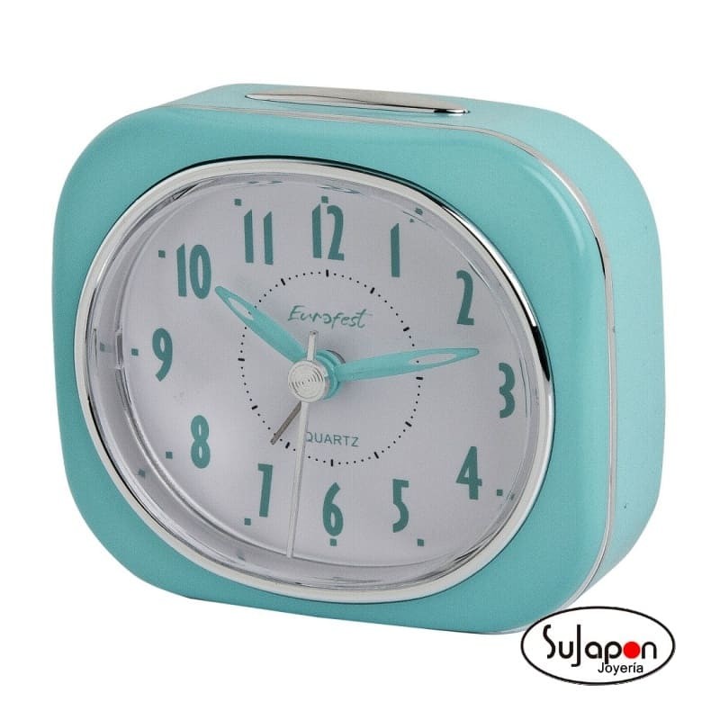 Reloj despertador analógico. Luz y repetición.